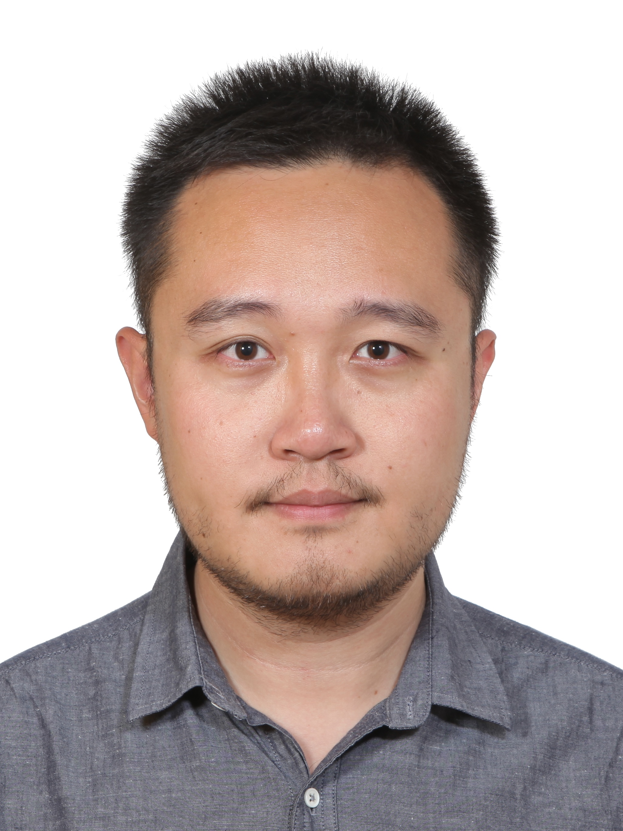 李想-證件照.jpg