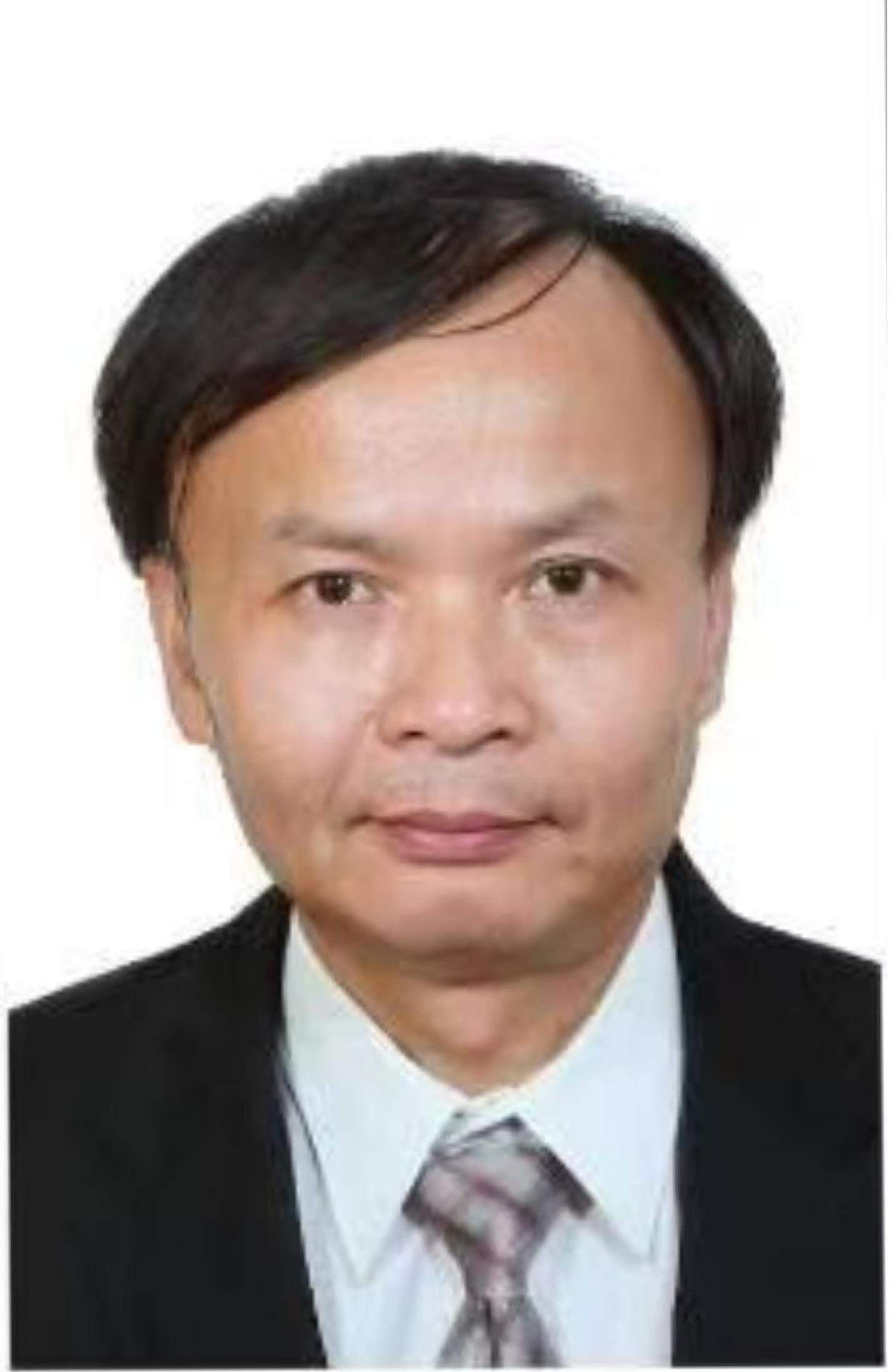 曾傳輝-證件照(1).png